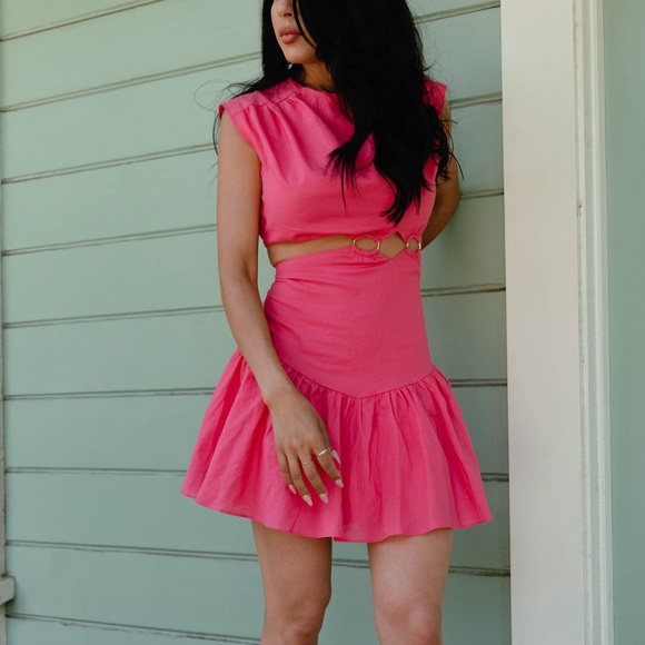 Pink cutout mini dress - Picture 4 of 7